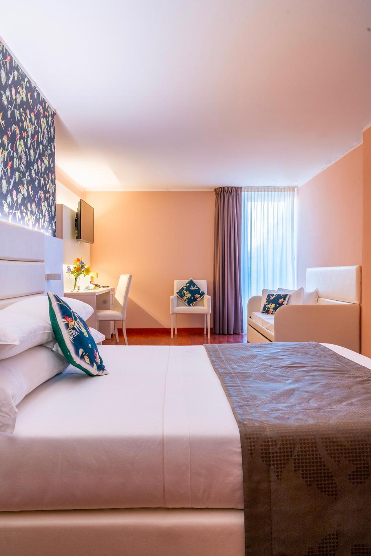 Hotel Formula Int. & Puravita Rosolina