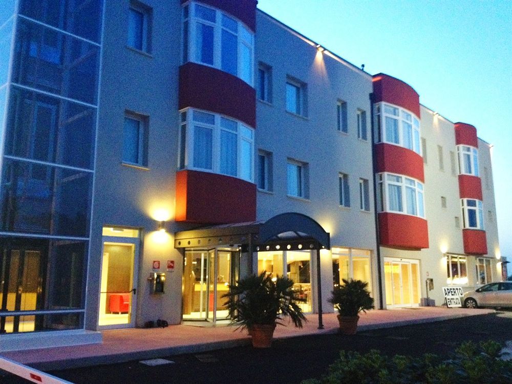 Hotel Formula Int. & Puravita Rosolina