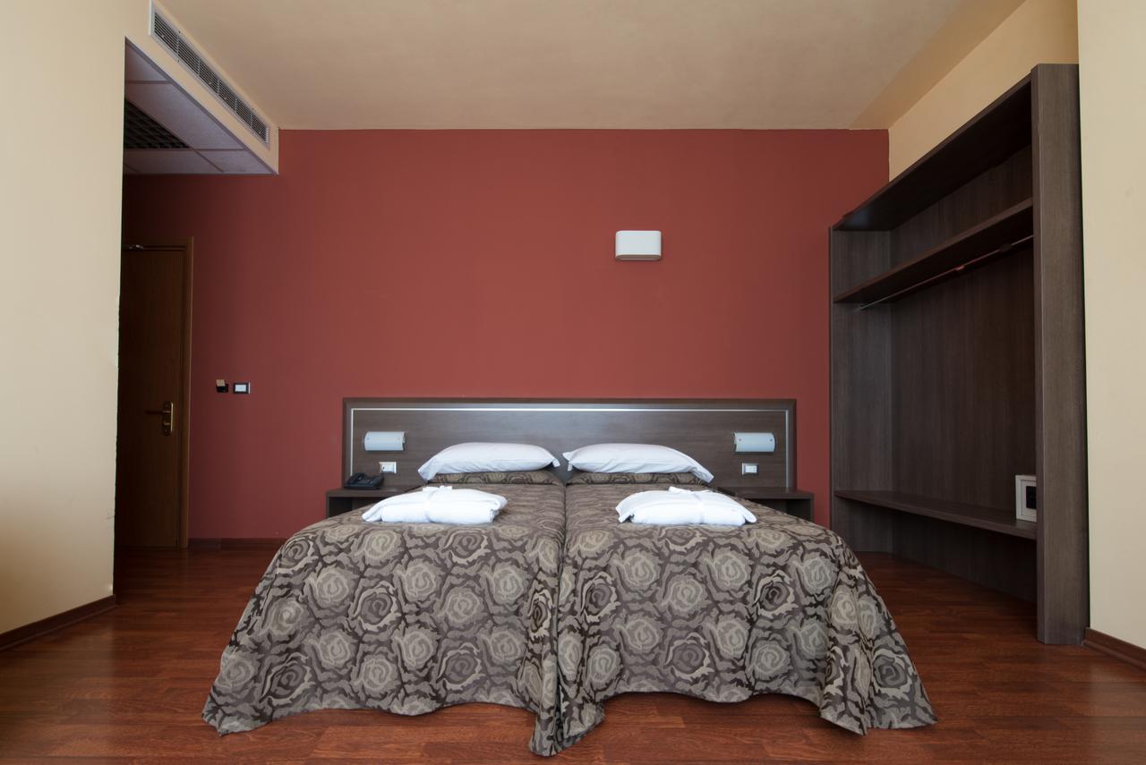 Hotel Formula Int. & Puravita Rosolina