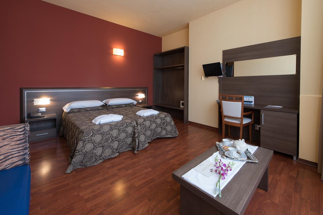 Hotel Formula Int. & Puravita Rosolina