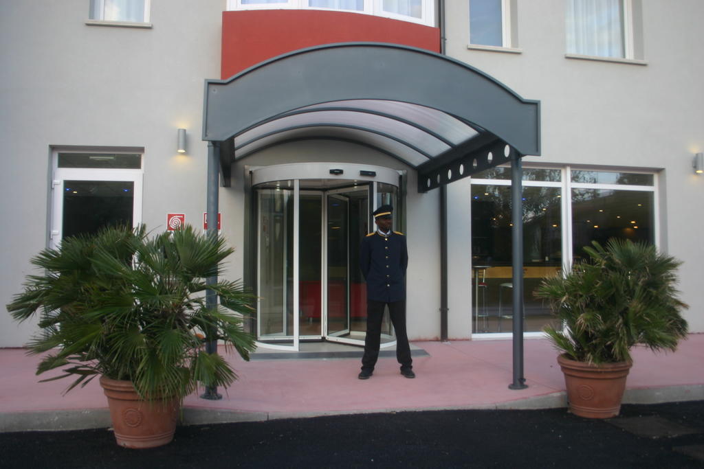 Formula Int. & Puravita Hotel 4*
